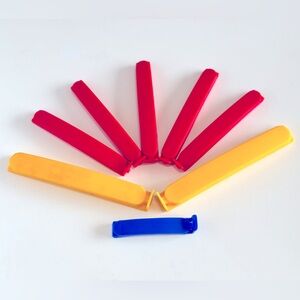 8 CHIP CLIPS Red Yellow & Blue Plastic Food & Bag Storage Clips